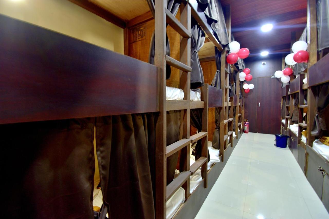 Asra Dormitory For Male And Female Mumbai Exterior foto