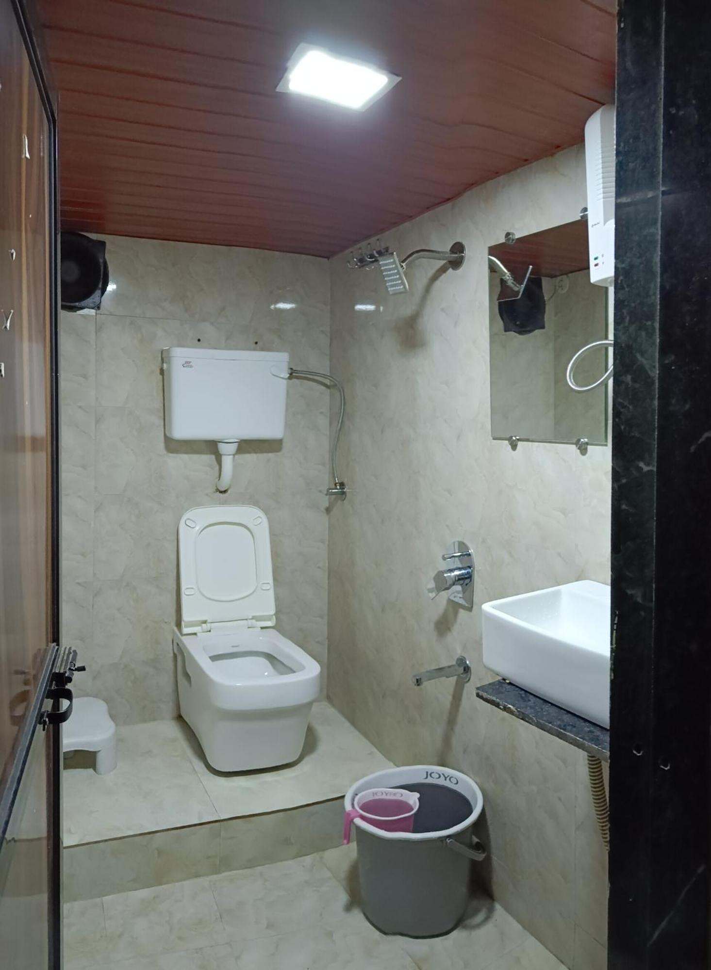 Asra Dormitory For Male And Female Mumbai Exterior foto