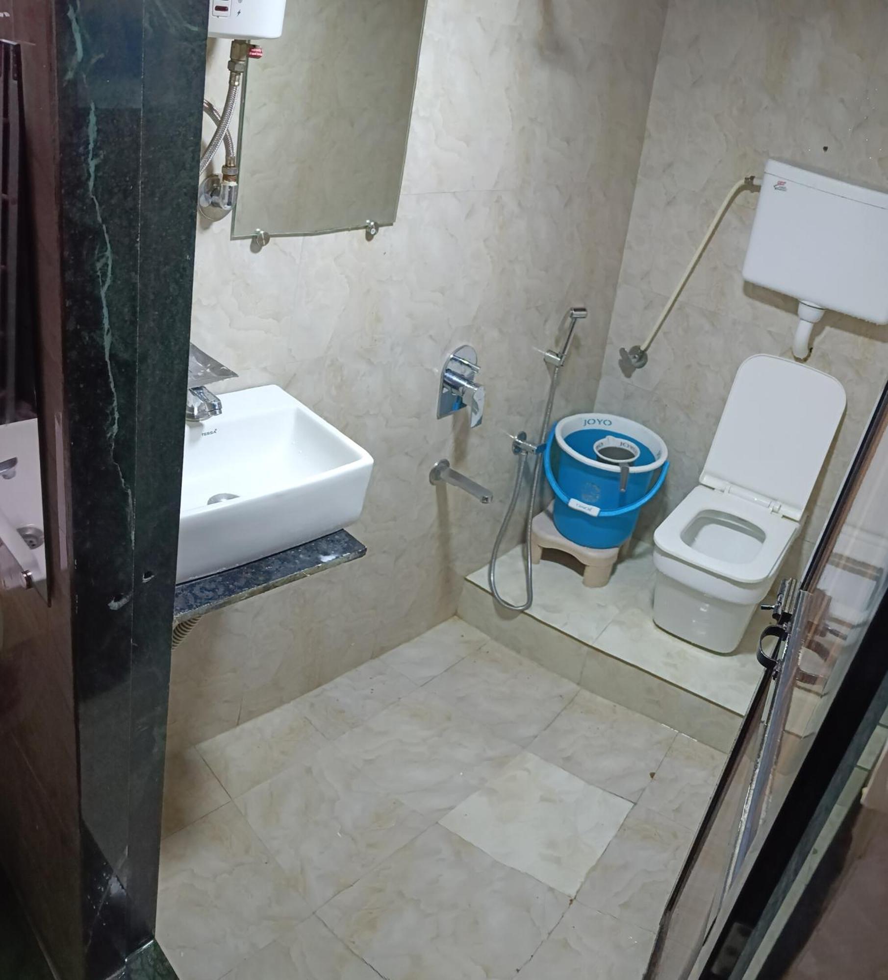 Asra Dormitory For Male And Female Mumbai Exterior foto
